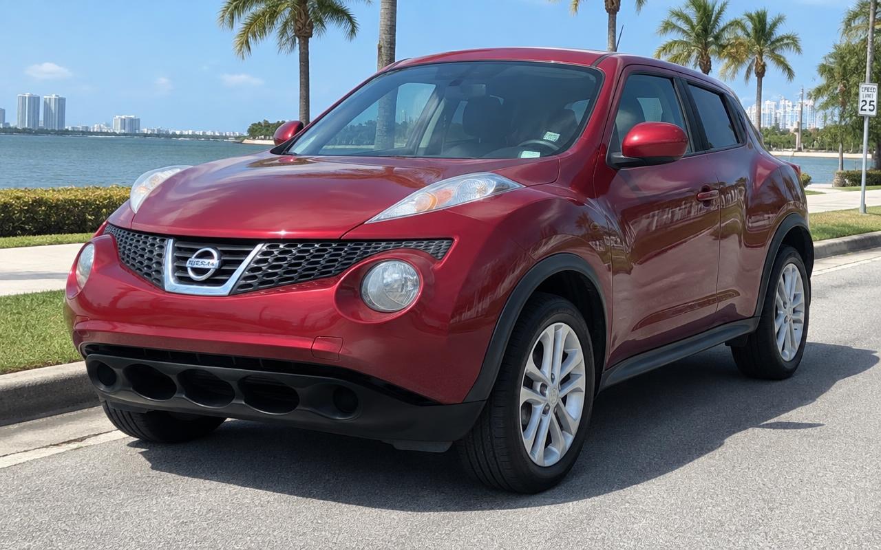 Red Nissan Juke